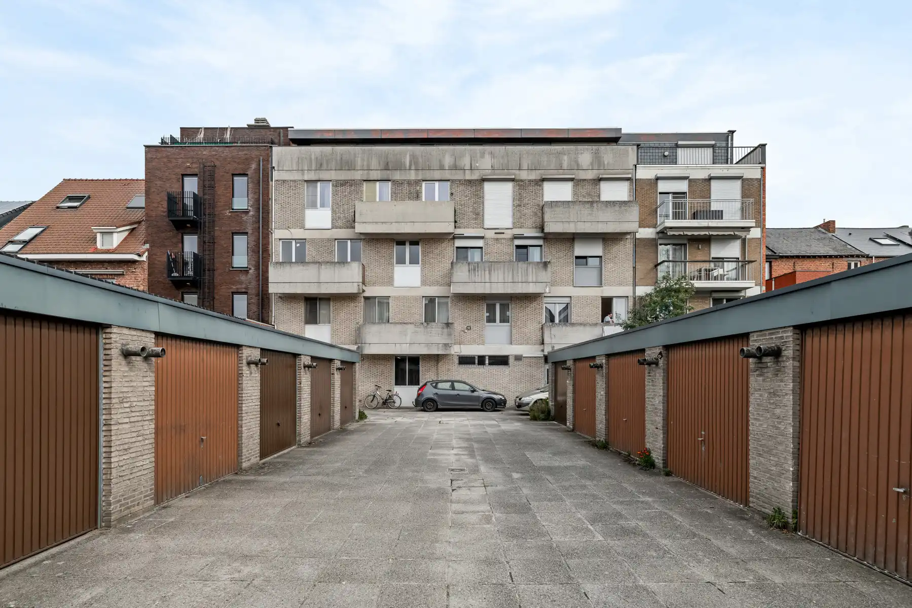 AFGESLOTEN GARAGEBOX - NABIJ CENTRUM foto 3