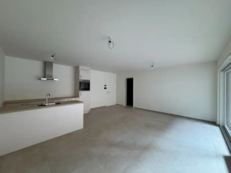 Gelijkvloers nieuwbouwappartement met 3 slaapkamers + terras foto 4