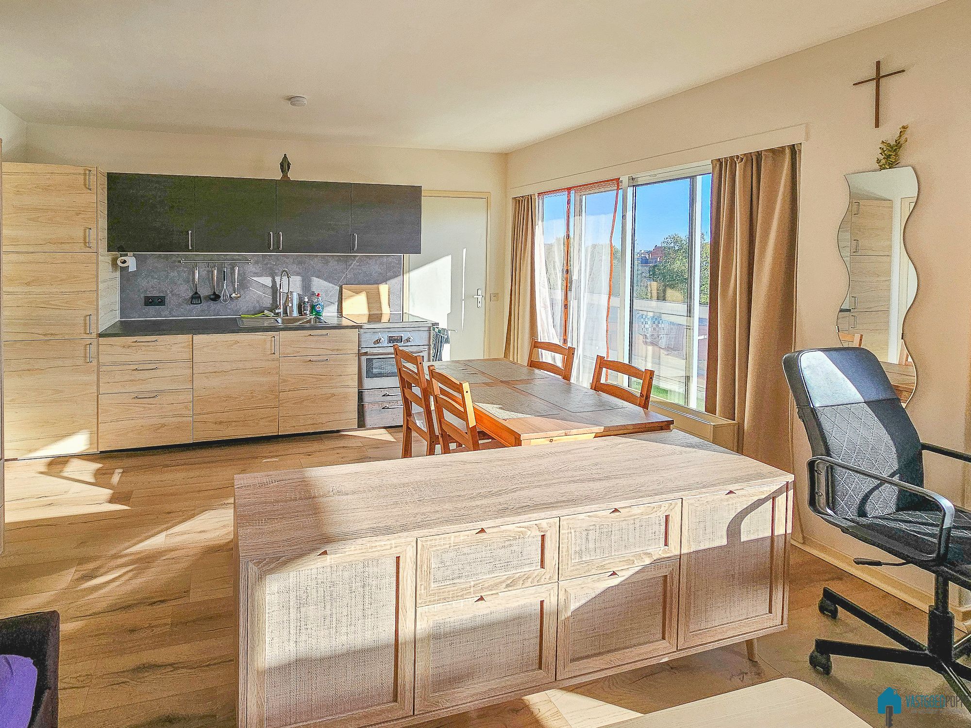 Prachtig 1-slaapkamer appartement met zicht op de binnenstad foto 2