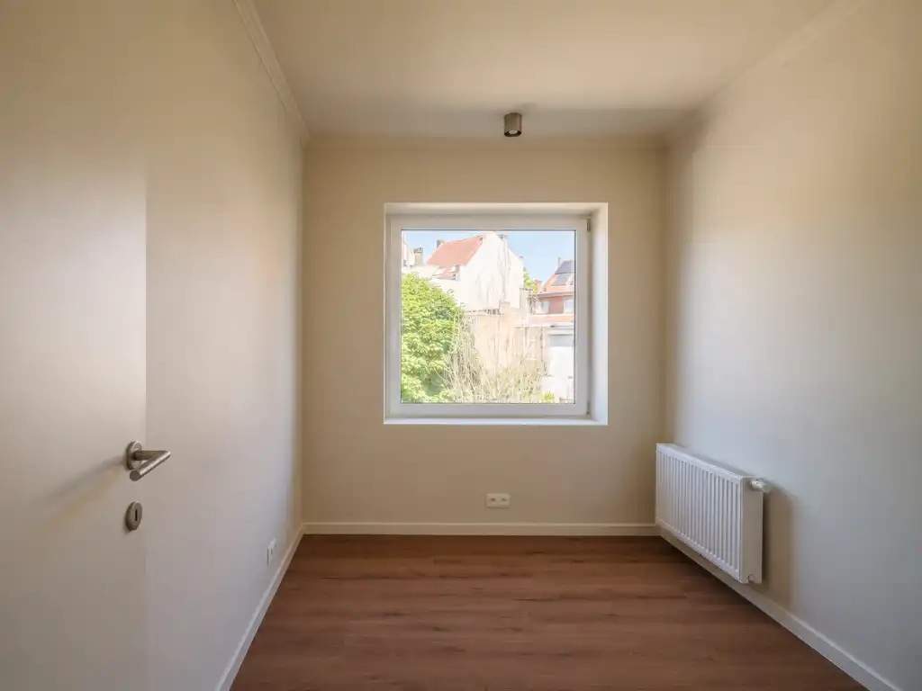 Stationsbuurt Gent-Sint-Pieters – gerenoveerd appartement met 2 slaapkamers en EPC A-score foto 9