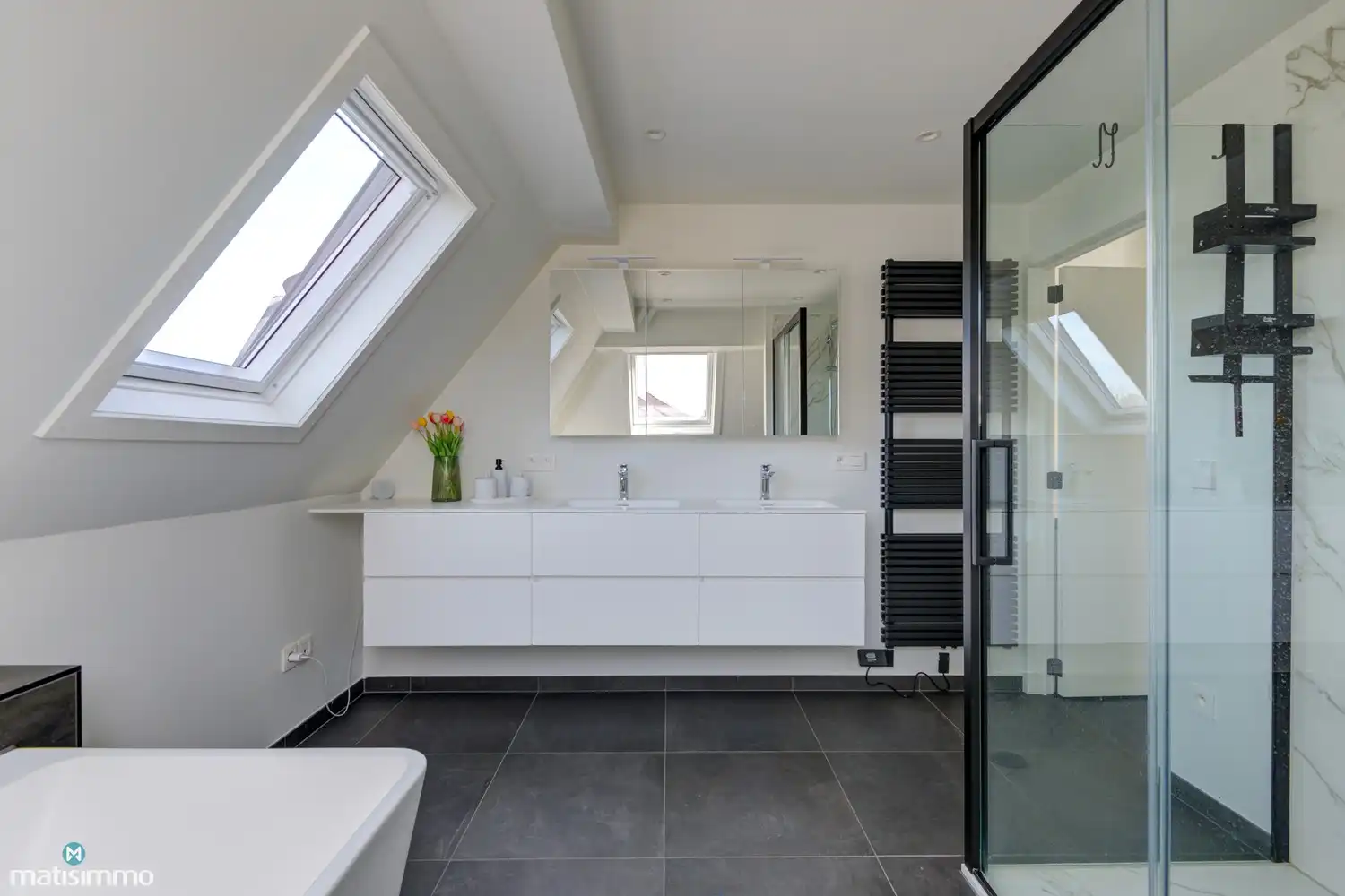 GERENOVEERDE WONING MET 3 SLAAPKAMERS, RUIME GARAGE EN TUIN (11A 40CA) TE BILZEN foto 26