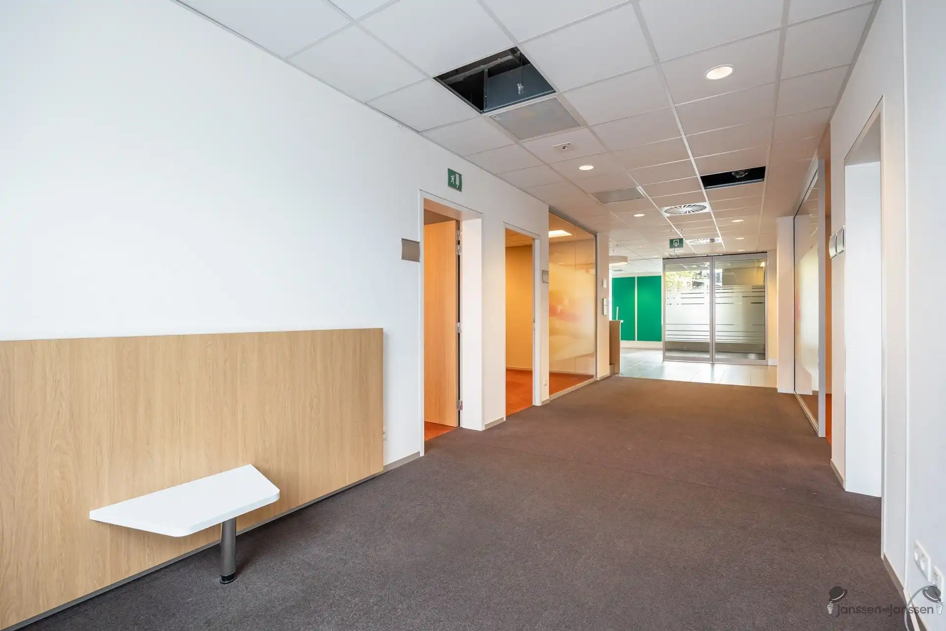 Commercieel gebouw met parkeergelegenheid! foto 18