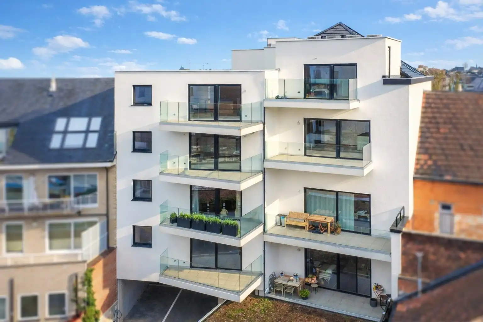 PENTHOUSE MET ZUID-TERRAS, 2 STAANPLAATSEN + KELDER! foto 2