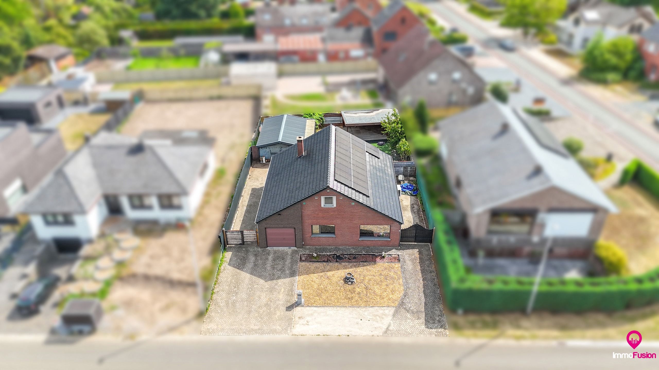 Instapklare gezinswoning met 4 slpks en mooie verzorgde tuin foto 28