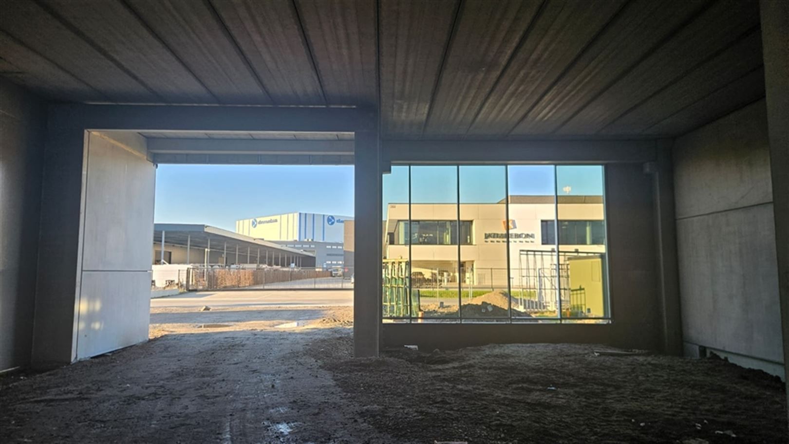 Twee nieuwbouw loodsen met zichtlocatie E17 foto 10