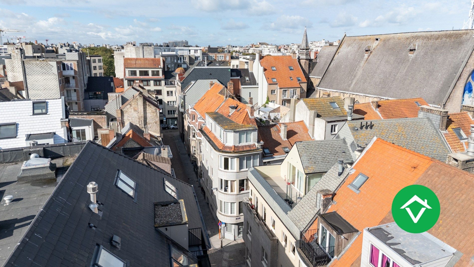 Instapklaar bemeubeld hoekappartement met 2 slaapkamers te koop in Oostende foto 25