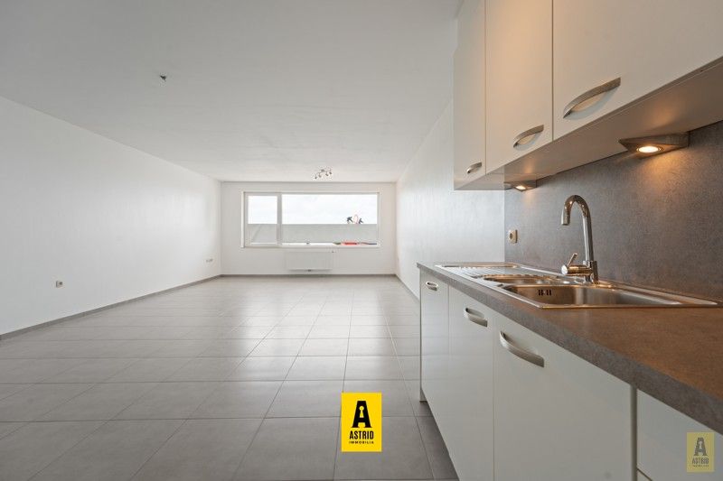 Instapklaar gelijkvloers appartement met terras aan Spuikom! foto 13