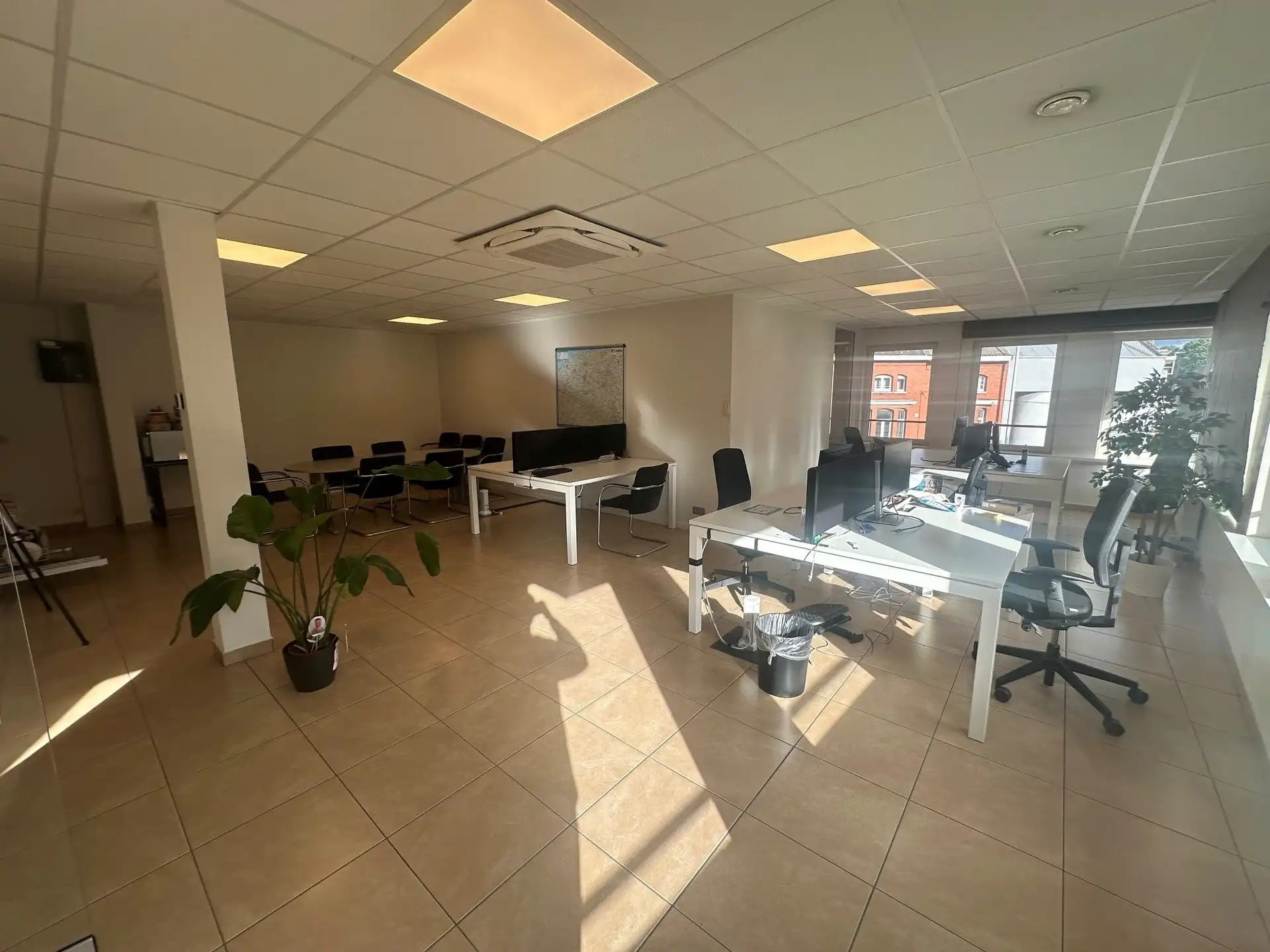 Opvallend handelspand op commerciële toplocatie! foto 7