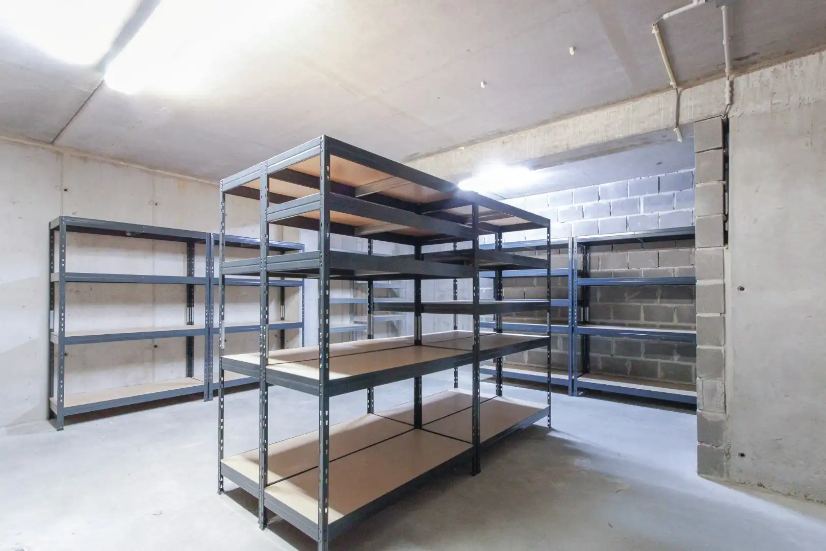 uitstekend gelegen handelspand Lippenslaan 148 foto 20