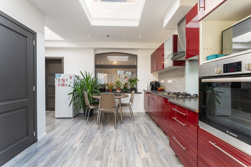 Roeselare : Instapklare en verzorgde gezinswoning met 3 ruime slaapkamers en 2 badkamers – Zuidmolenstraat 20, Roeselare foto 3