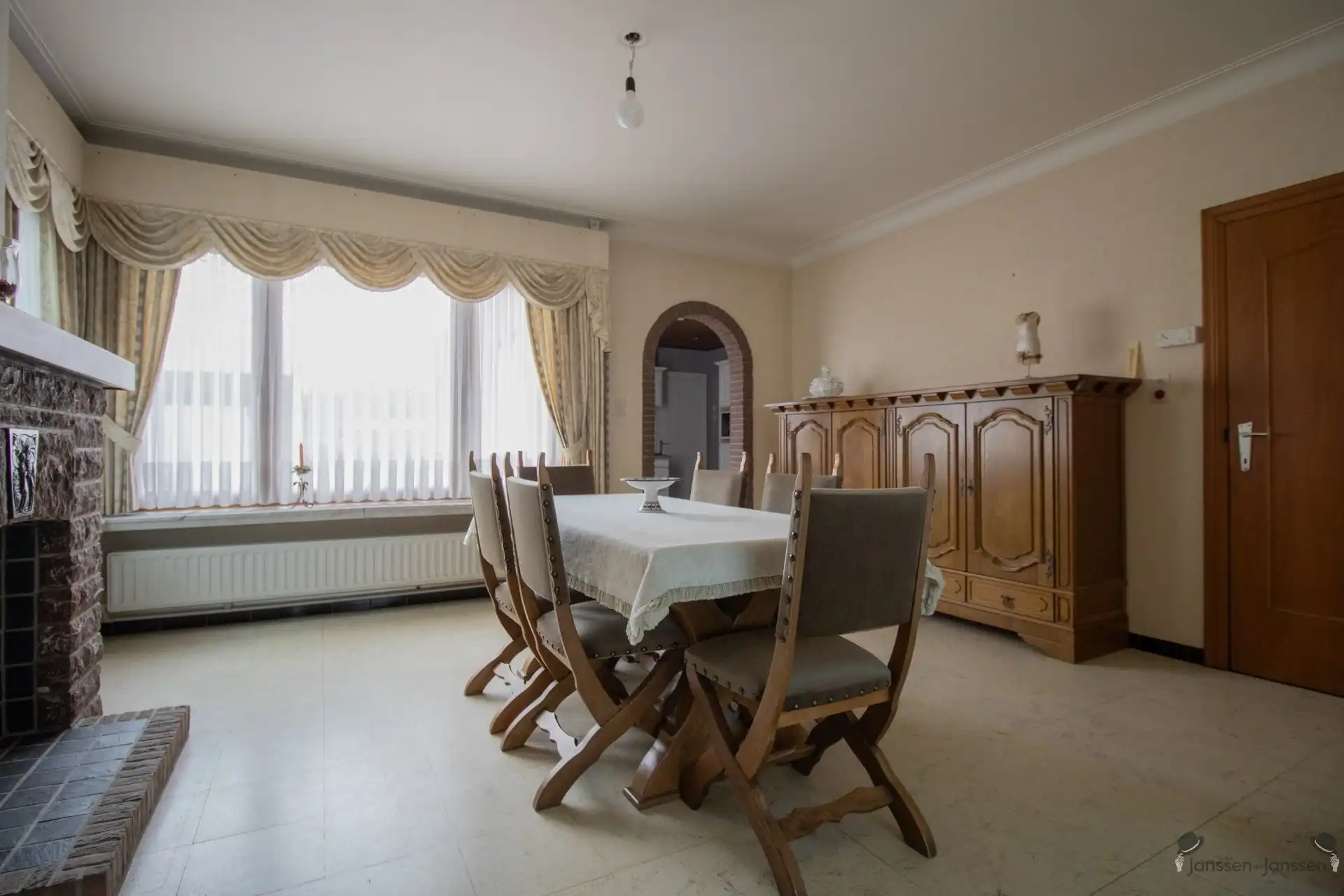 Te renoveren woning met 3 slaapkamers op 643 m² foto 9