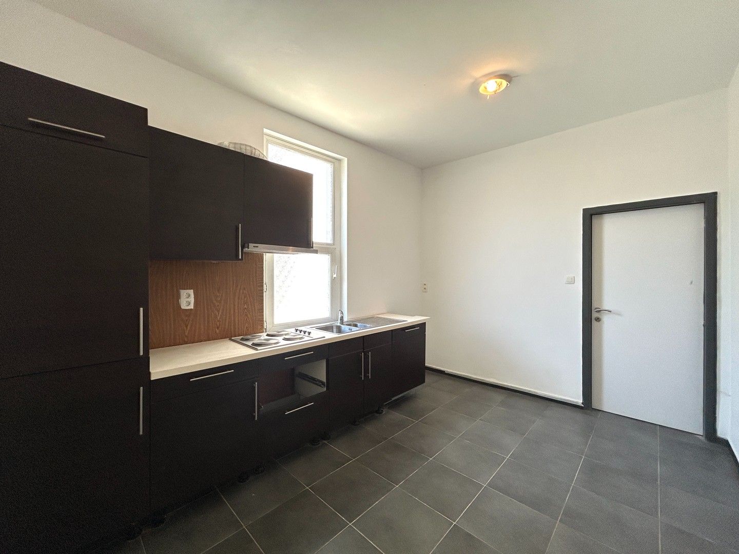 Instapklare woning met 3 kamers in het centrum van Meulebeke (Tielt)! foto 5