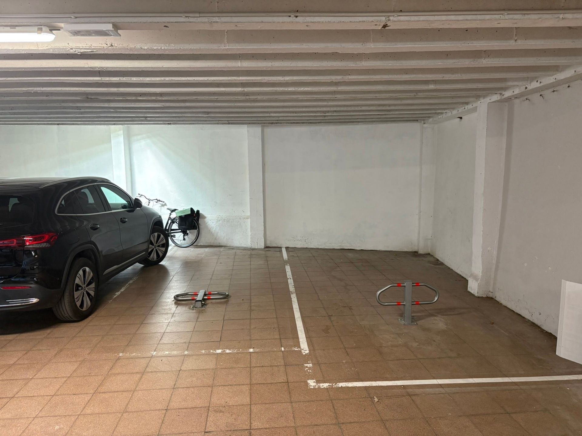 Volledig vernieuwd appartement met autostaanplaats in hartje Deinze foto 7