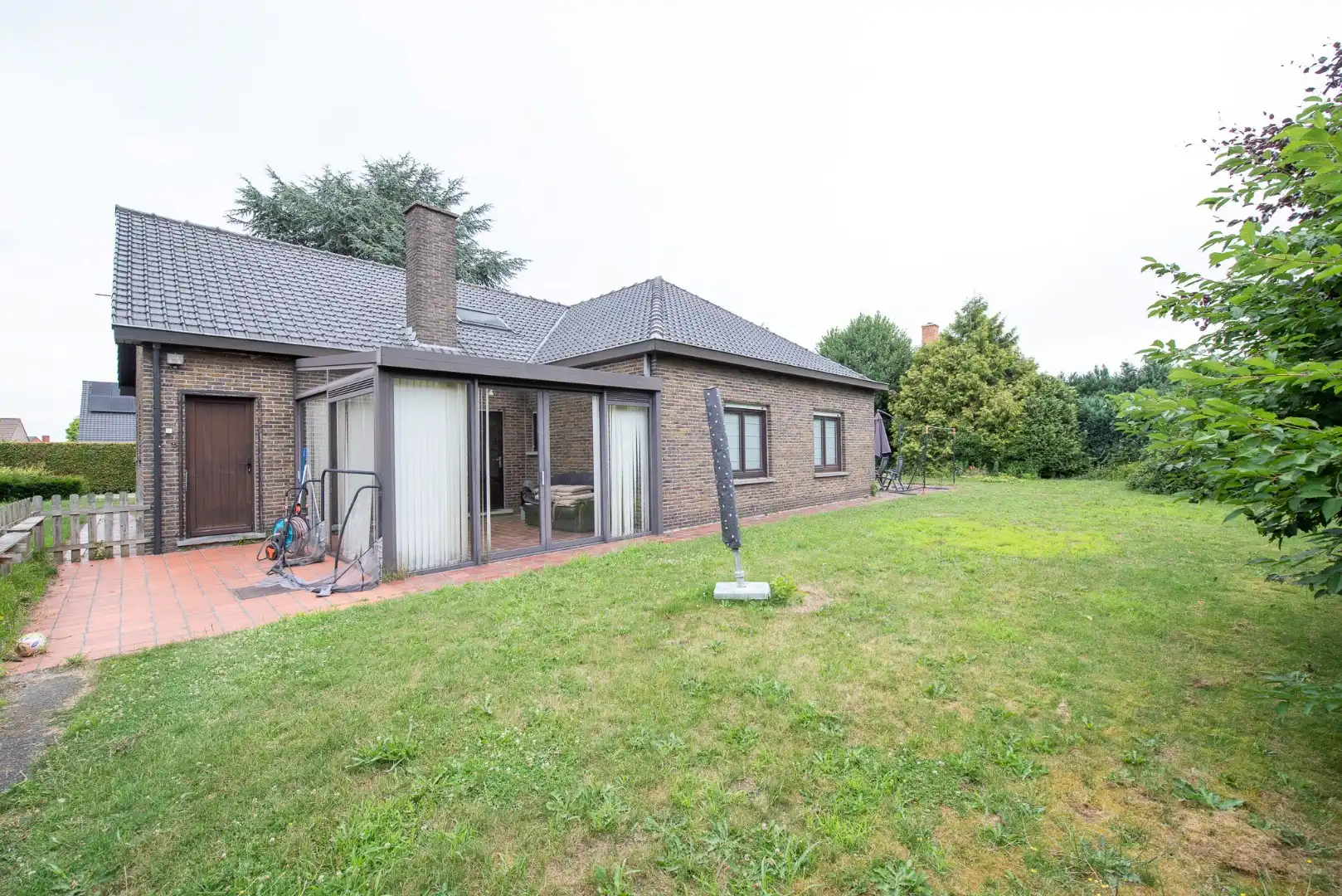 Ruime woning met tuin, garage en 6 slaapkamers in Waregem  foto 20