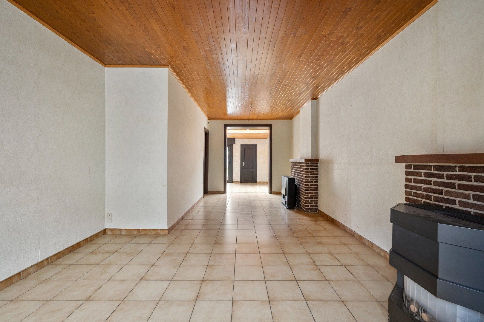 Te renoveren woning met 2 slaapkamers en zonnige tuin in Mesen foto 4