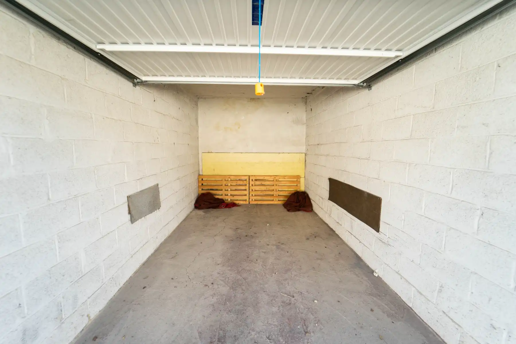 Afgesloten garagebox foto 7