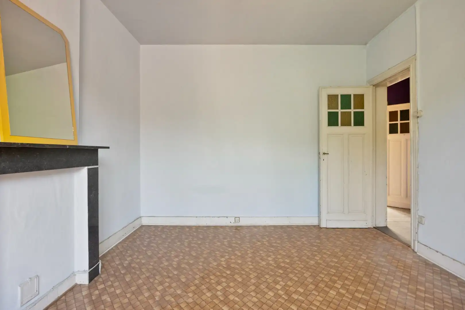 Ruime te renoveren woning met 3 slaapkamers in Lubbeek met doorgang langs het perceel van de buren. EPC: 736 KWH/m² foto 17