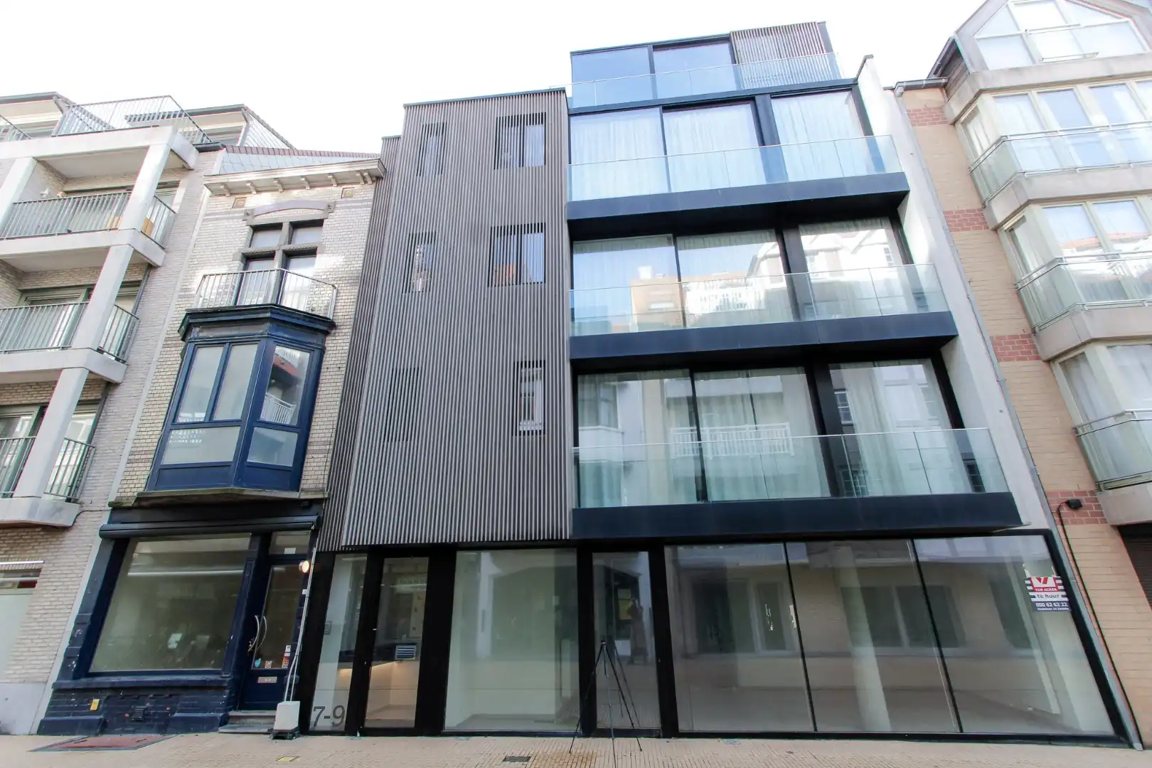 Instelprijs :Renovatieproject : woonst met of zonder gelijkvloers handelspand te Vlamingstraat 5 Heist foto 30