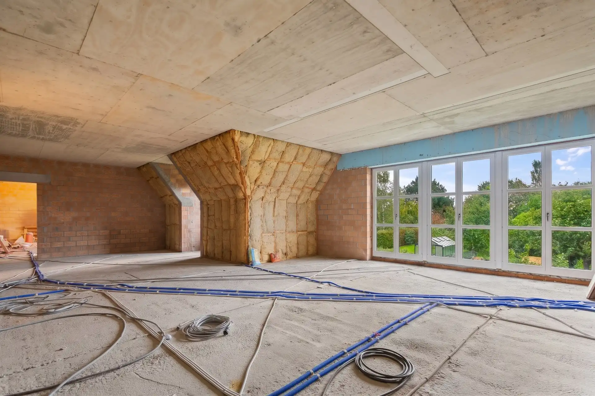 Heel riante casco villa, op 3381m² grond.  foto 7