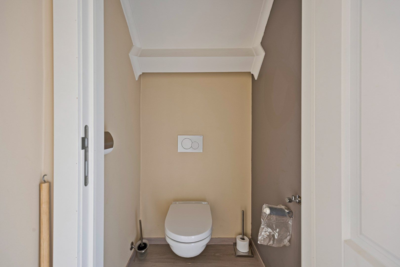Instapklare woning met 3 SLPKS en zon georiënteerde tuin !  foto 23