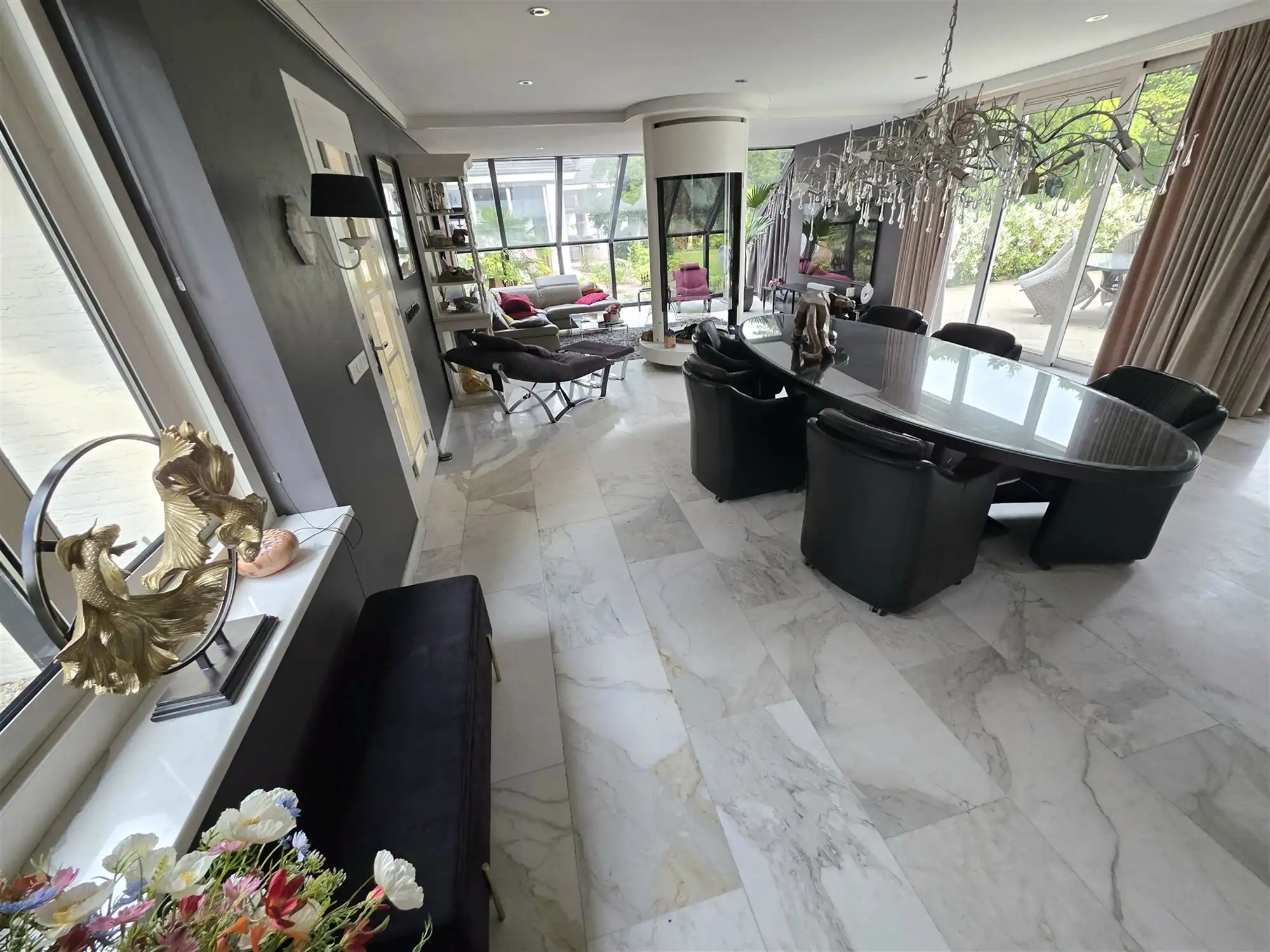 Statig landgoed met binnenzwembad op toplocatie foto 28