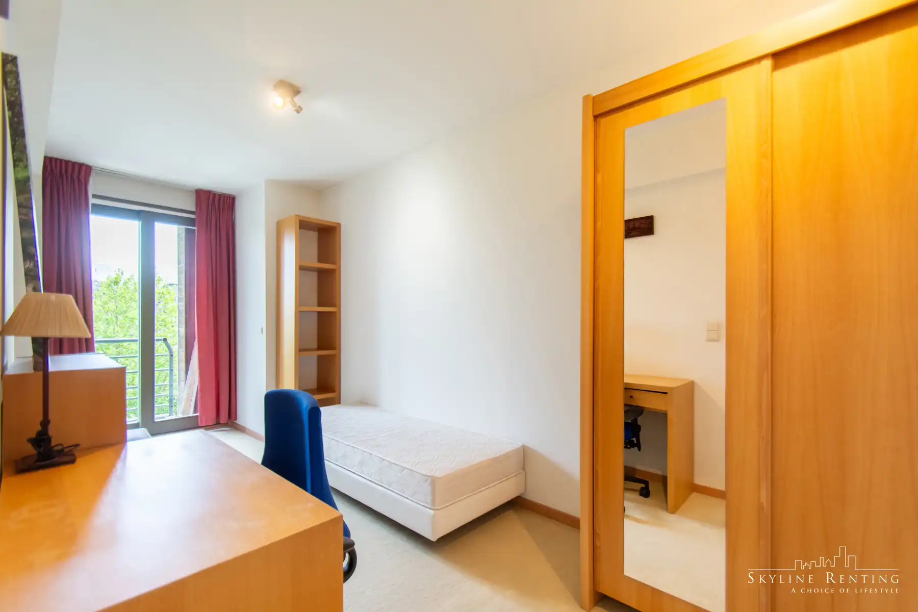 2 slaapkamer gemeubeld appartement met terras foto 11