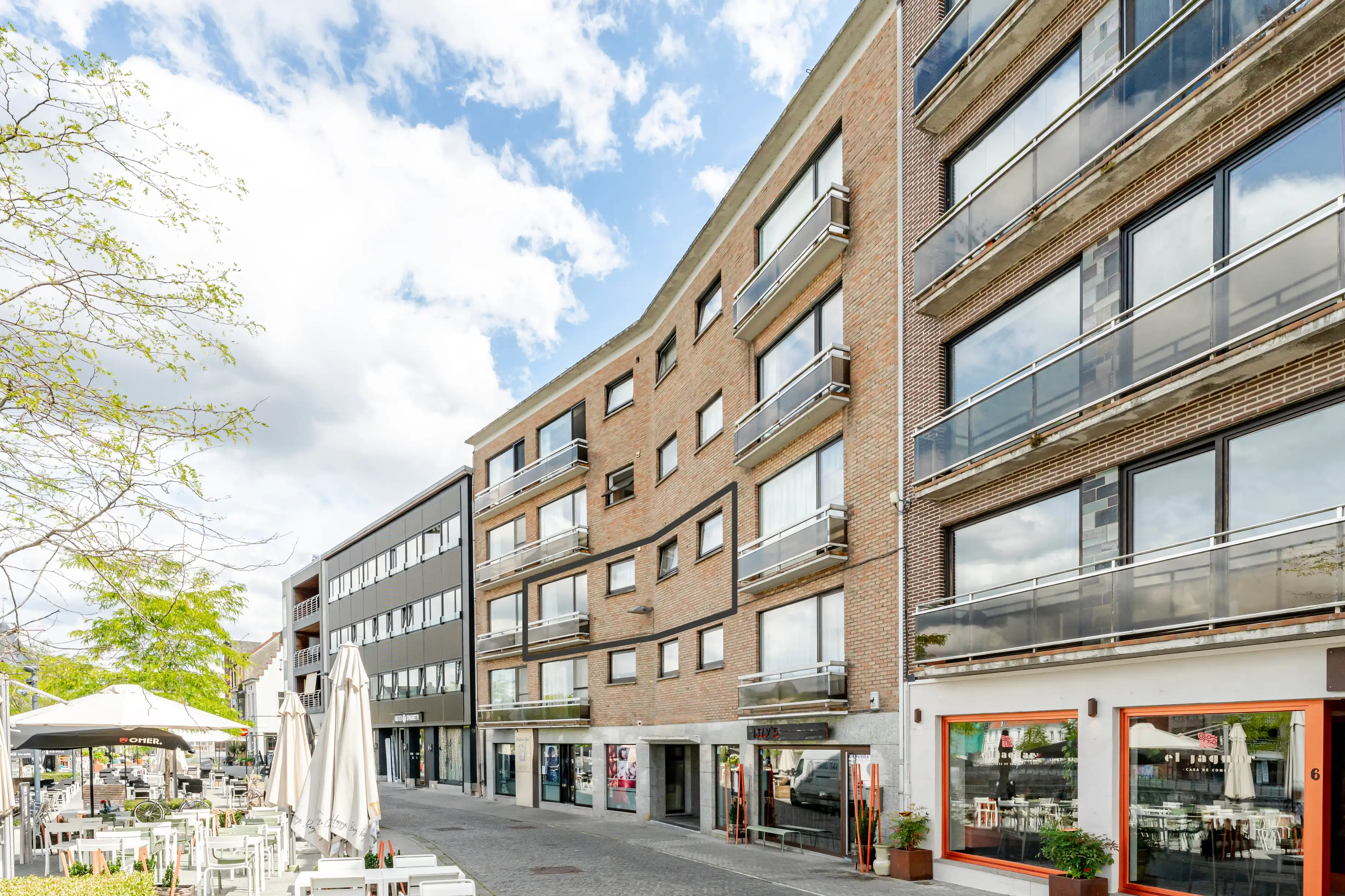 Appartement aan de verlaagde leieboorden! foto {{pictureIndex}}