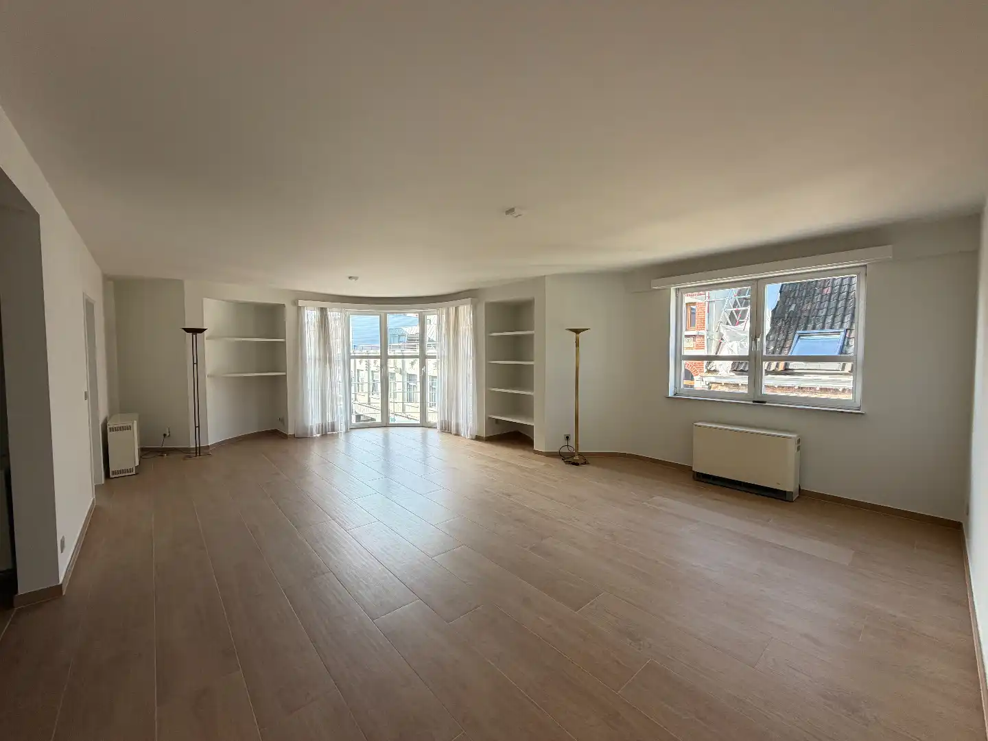 3 slaapkamer appartement in centrum Halle foto 2