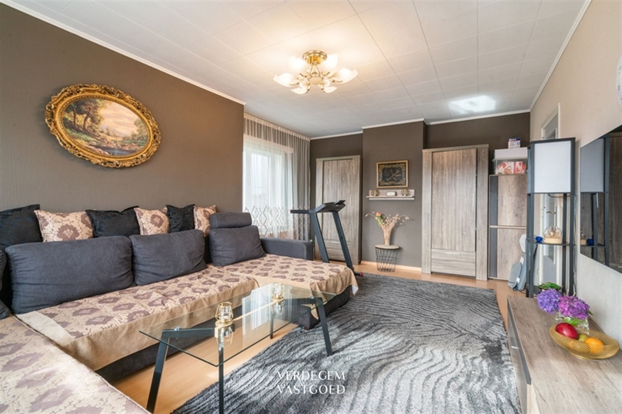 Instapklaar appartement met 2 slaapkamers en garage foto 3