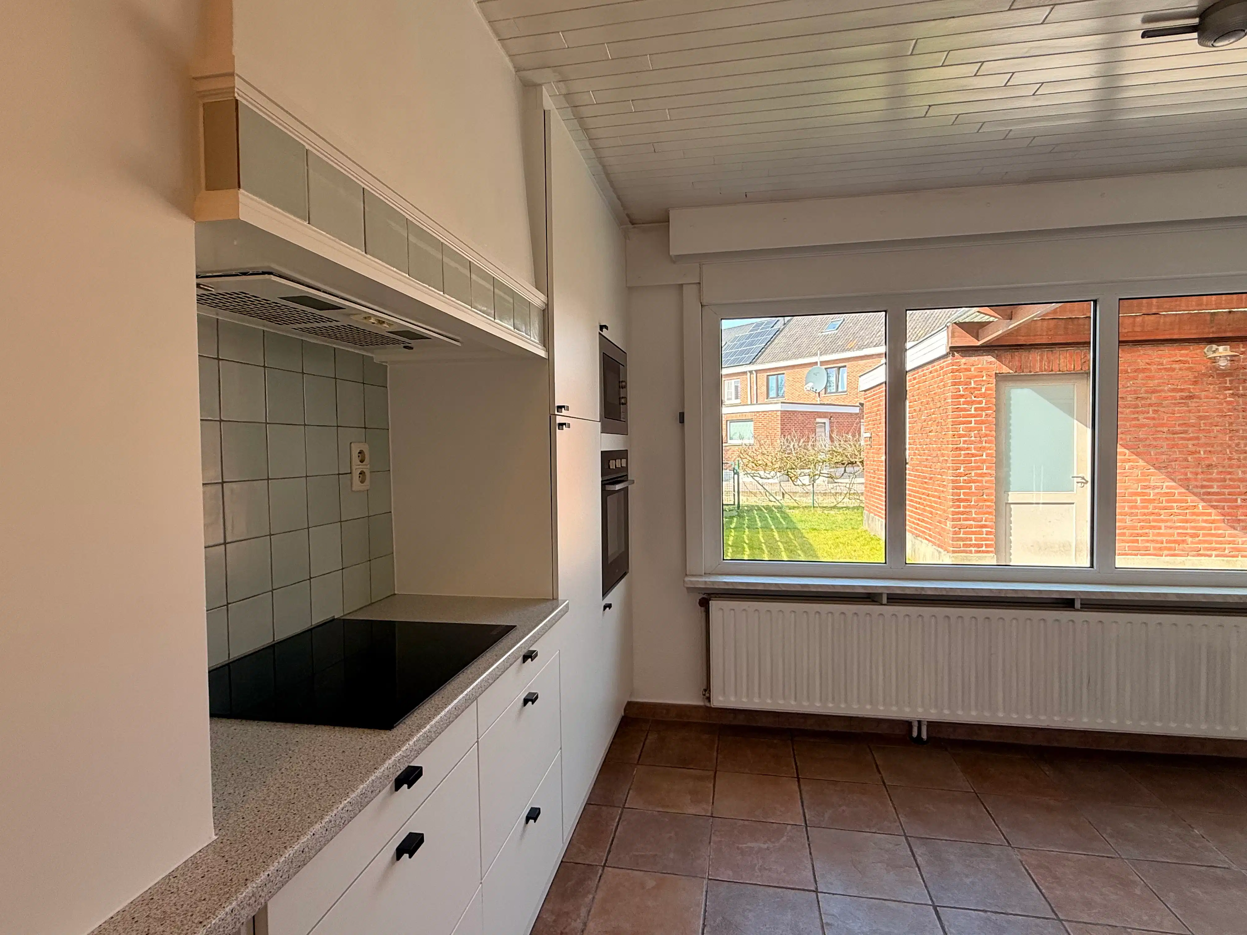 Charmante woning met 4 slaapkamers, tuin en achteruitweg in Puurs-Sint-Amands foto 5