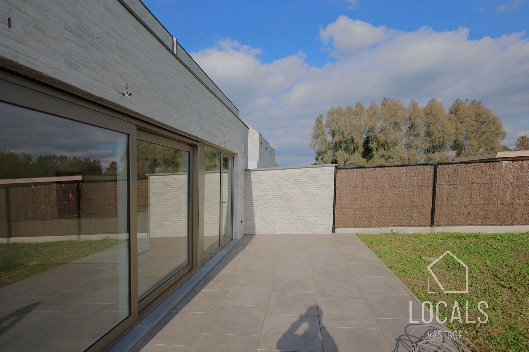 6% BTW mogelijk - moderne HO nieuwbouwwoning met carport foto 12