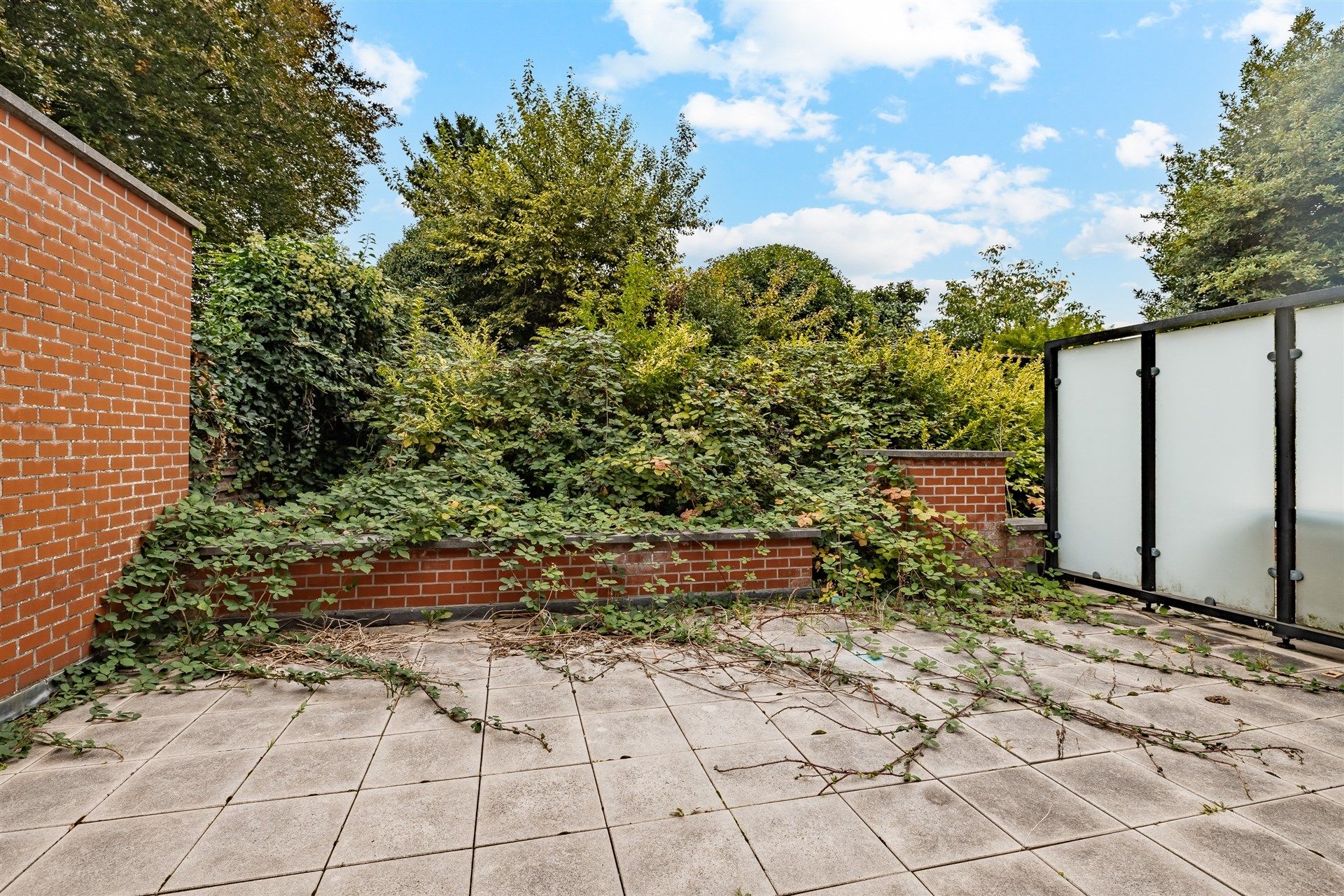 Opbrengsteigendom bestaande uit 6 ruime appartementen + 7 ondergrondse autostaanplaatsen foto 6