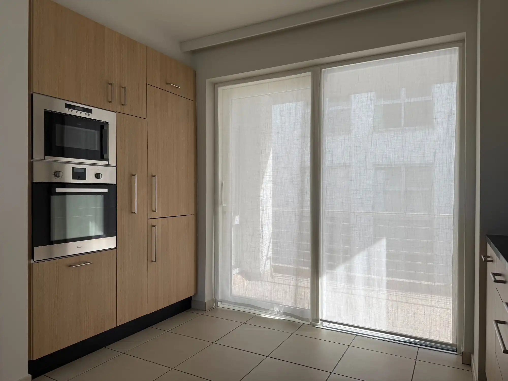 Volledig opgeschilderd ruim appartement op mooie ligging | Potegemstraat foto 2