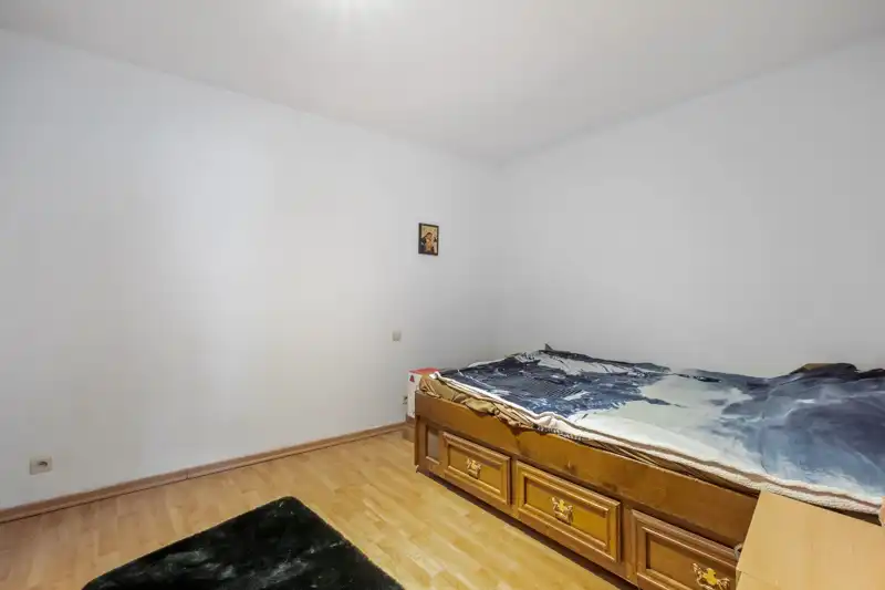 Roeselare : Instapklaar duplexappartement met zolder voorzien van  3 slaapkamers en zonnig terras! foto 9