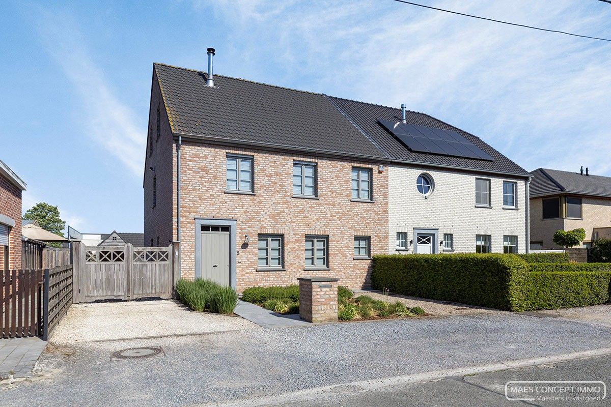 Instapklare woning met 4 slaapkamers in Zulte foto {{pictureIndex}}