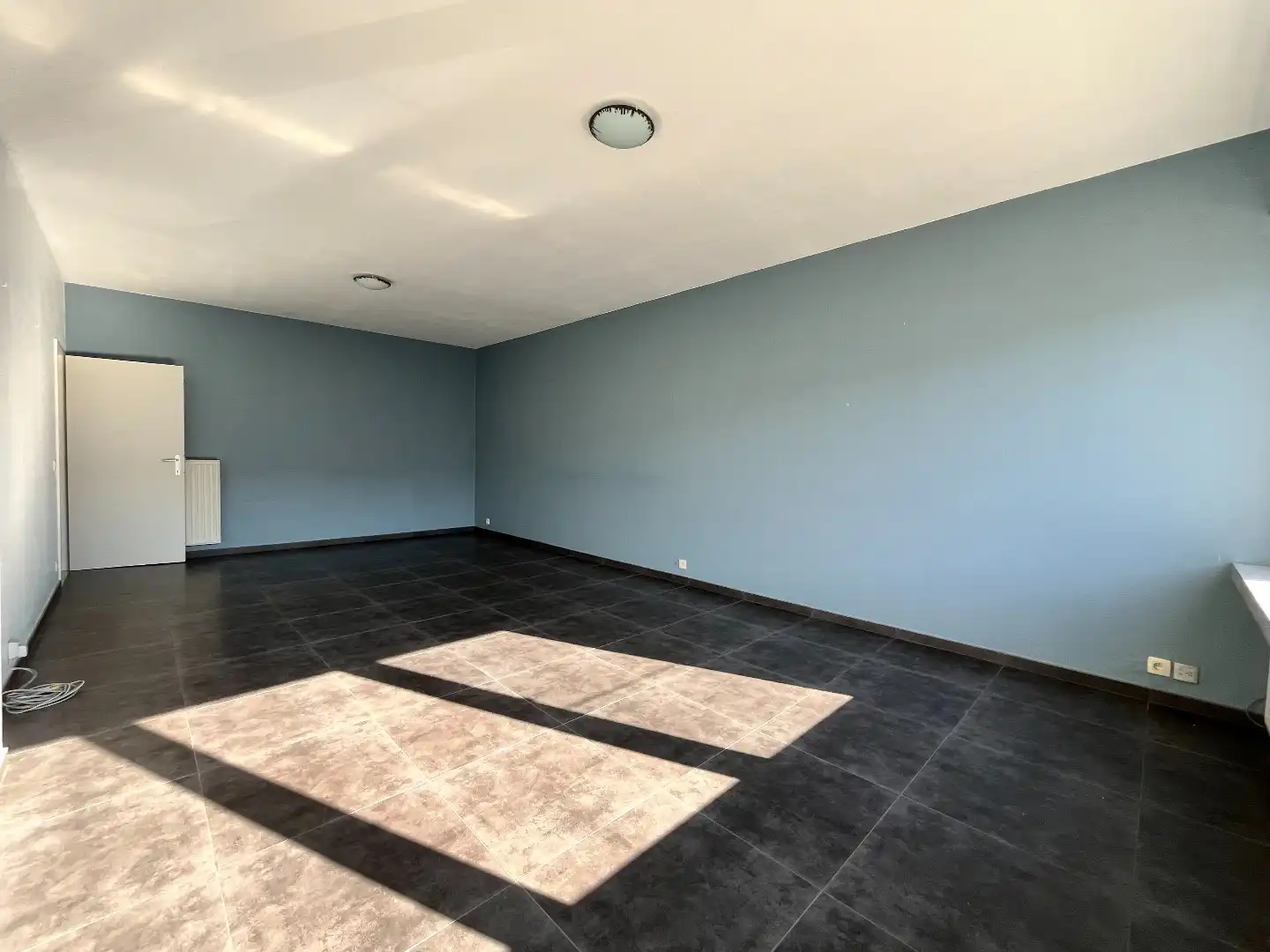 Hedendaags 2 slpk appartement met garagebox foto 4