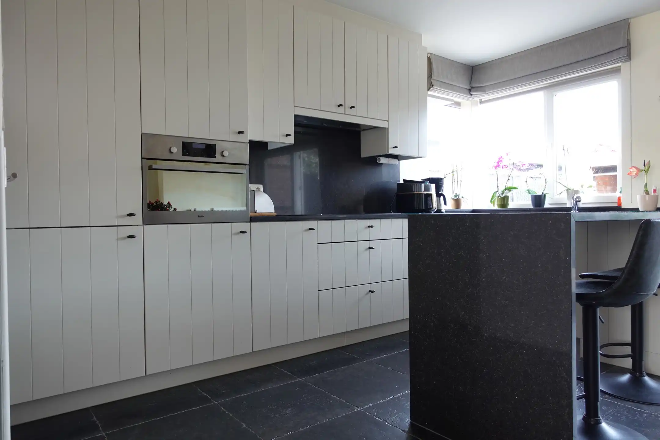 Recente woning met 3 slpks, garage en tuin van 357 m². foto 5