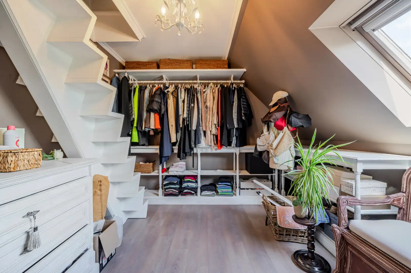 Ruime woonst met zongericht terras en garagebox foto 13