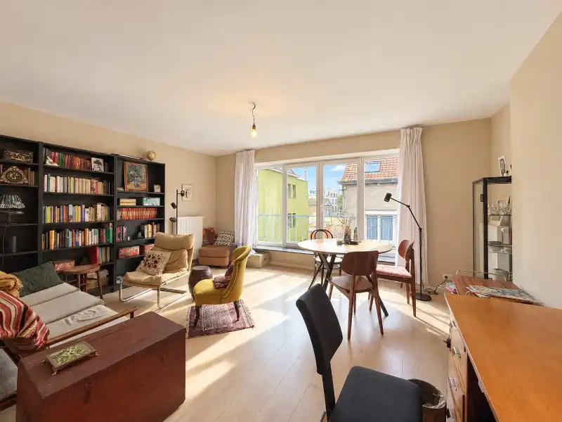 Lichtrijk appartement met terras tussen Dampoort en Sint-Jacobs foto 3