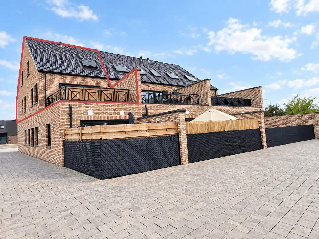 Ruim duplexwonen met drie slaapkamers en een heerlijk terras foto 11
