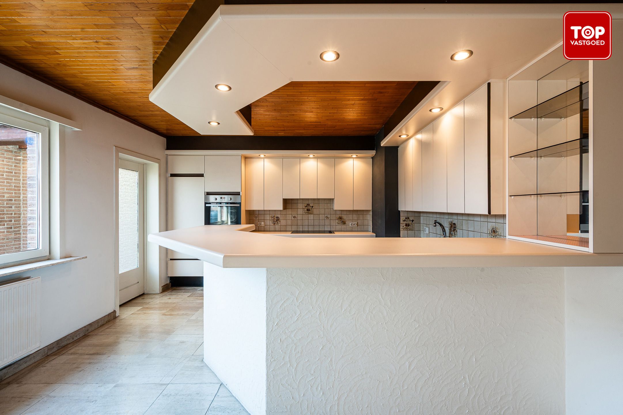 Woning met 3 slaapkamers, tuin en garage. foto 9