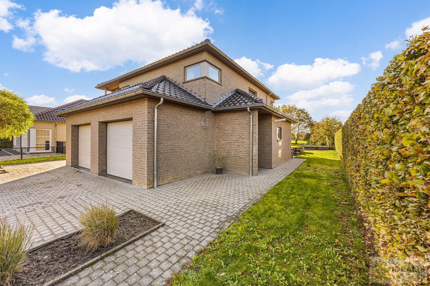 PRACHTIGE, INSTAPKLARE EN RUIME GEZINSWONING IN TOPSTAAT foto 4