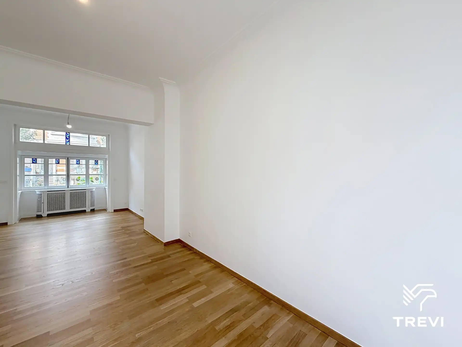 TOUR & TAXIS – Prachtige woning met 4 slaapkamers, terras en tuin! foto 4