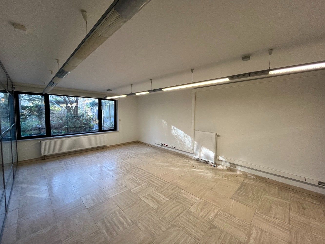 135 m² kantoor foto 12