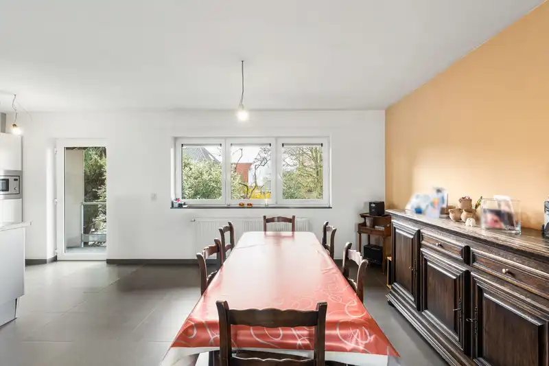 Roeselare - ruime woning te huur met 3 slaapkamers foto 6