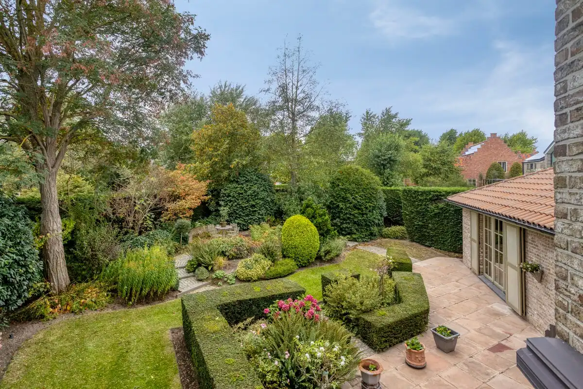 Exclusieve Spaanse villa welgelegen nabij de duinen en de zee. foto 24