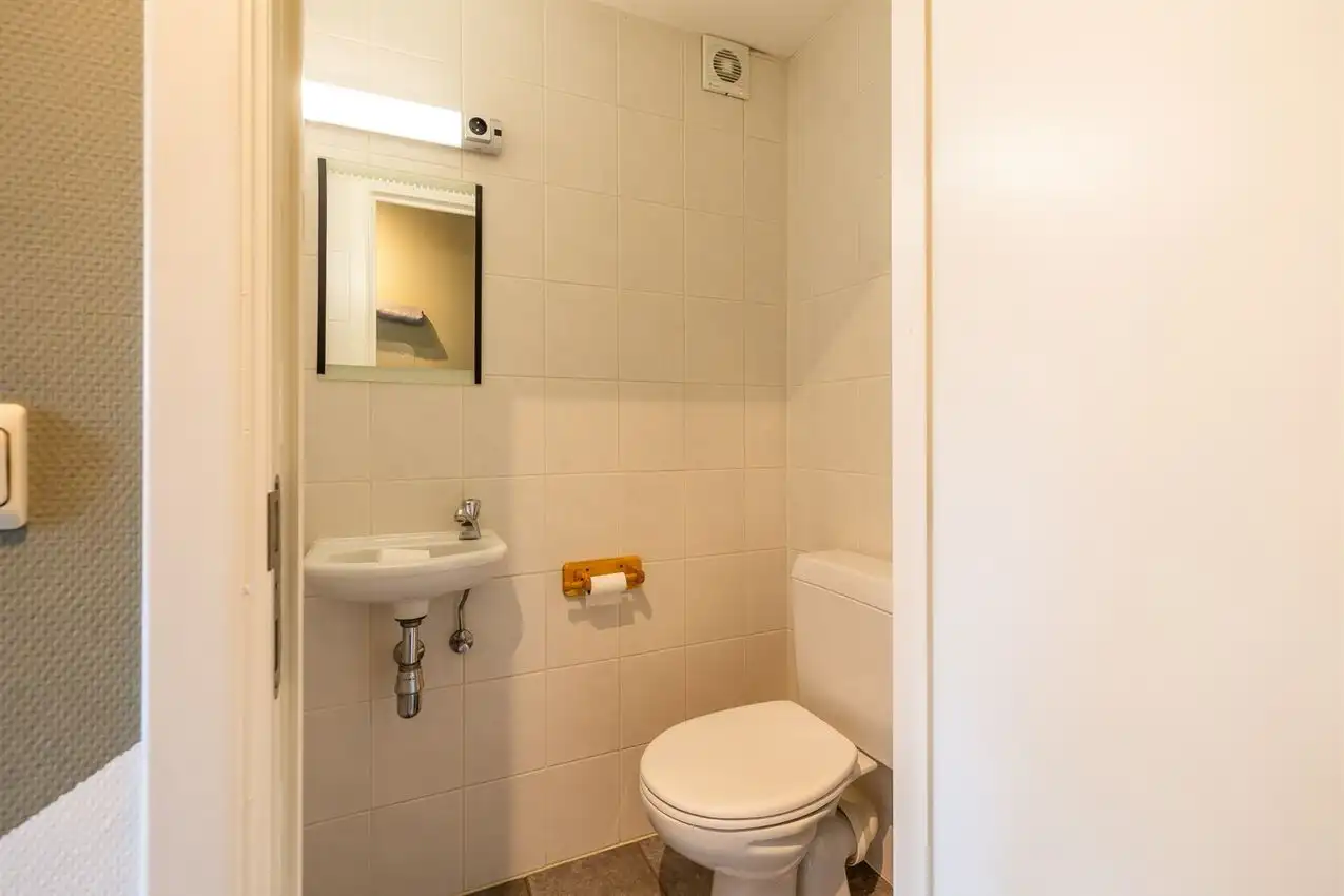 Duplex met twee slaapkamers en autostaanplaats op rustige locatie foto 27