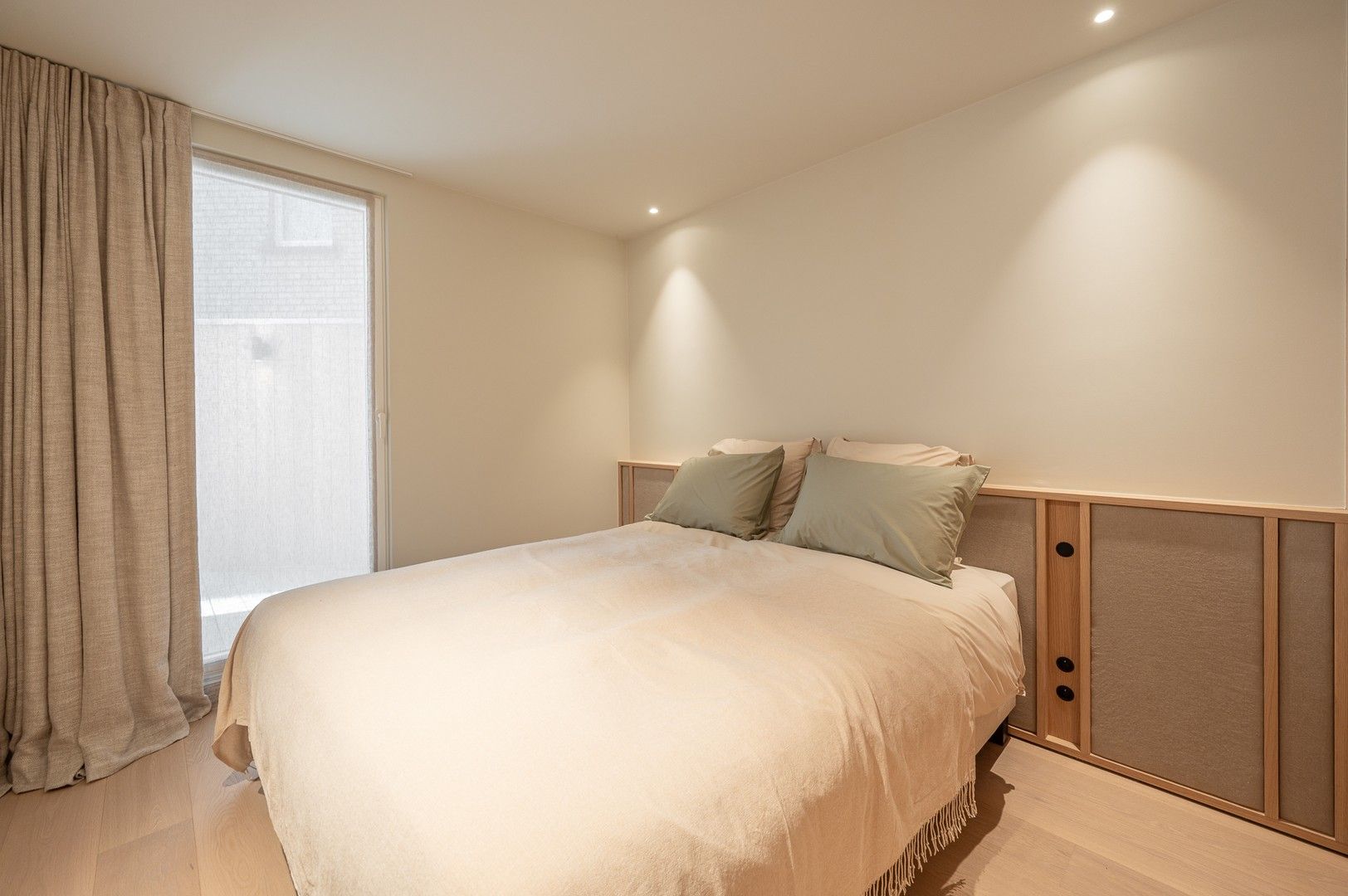 Prachtig gerenoveerd appartement met zijdelings zeezicht in hartje Knokke. foto 16