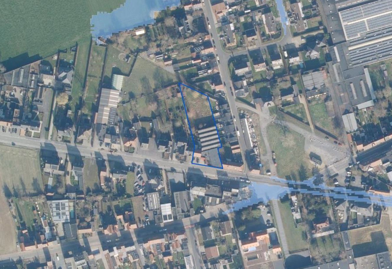 Veelzijdig bedrijfsgebouw met grote tuin en centrale ligging te Deerlijk foto 7