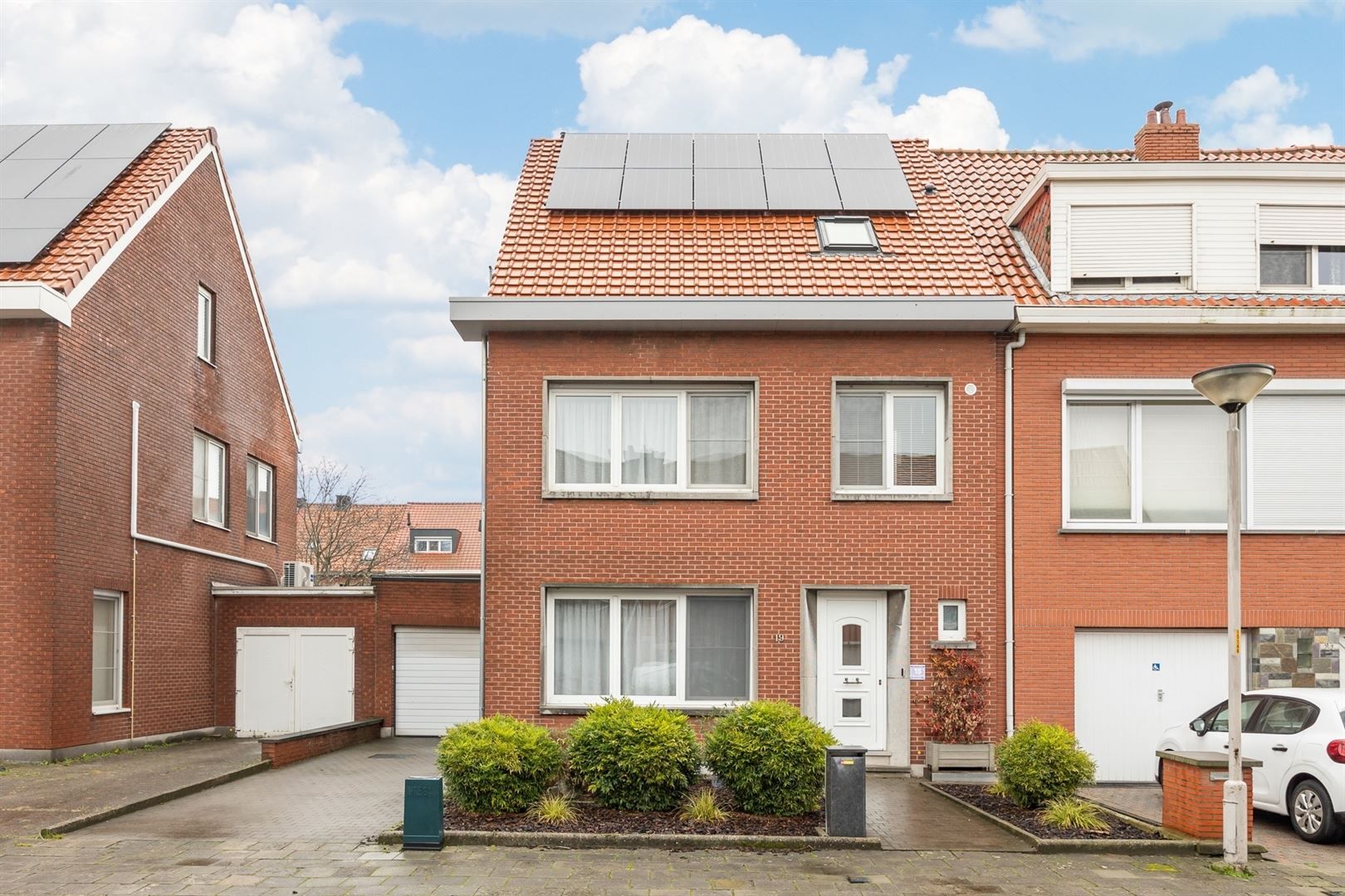 Ruime halfopen woning met tuin, garage en 4 slaapkamers foto 25